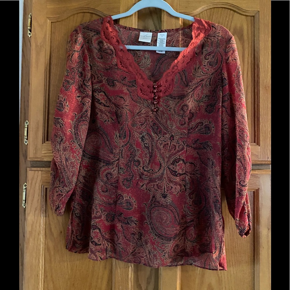 Emma James Top, EUC
